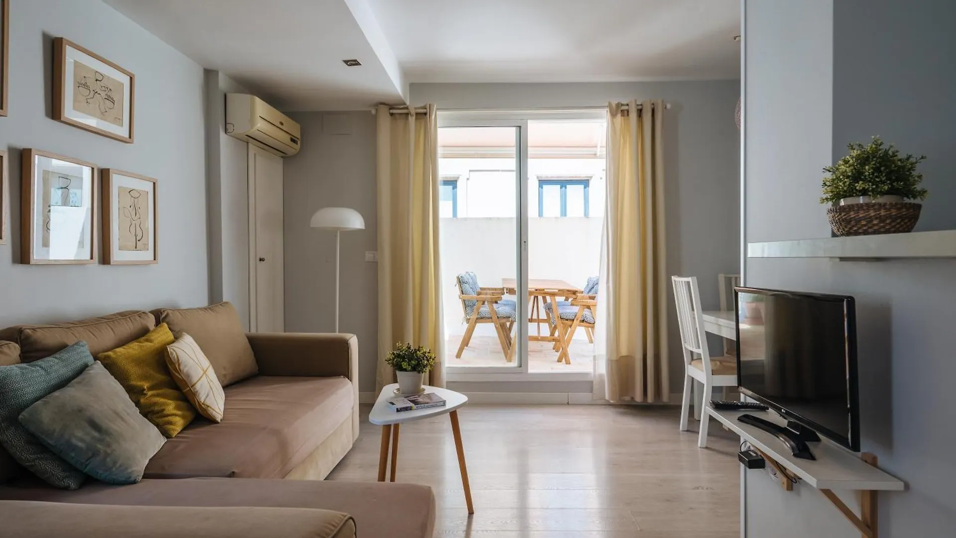 Suite Batihojas Seville