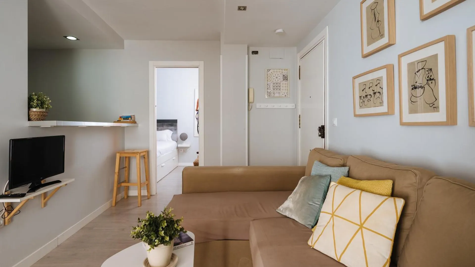 Suite Batihojas Seville